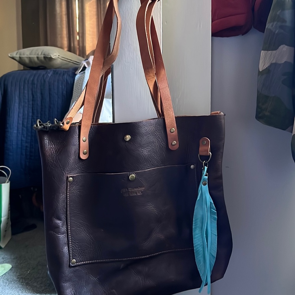 Beautiful leather tote from Jill’s Homestead.